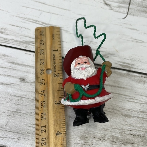 HALLMARK SANTA’S ROUNDUP Christmas ornament 1992 vintage - Picture 8 of 8